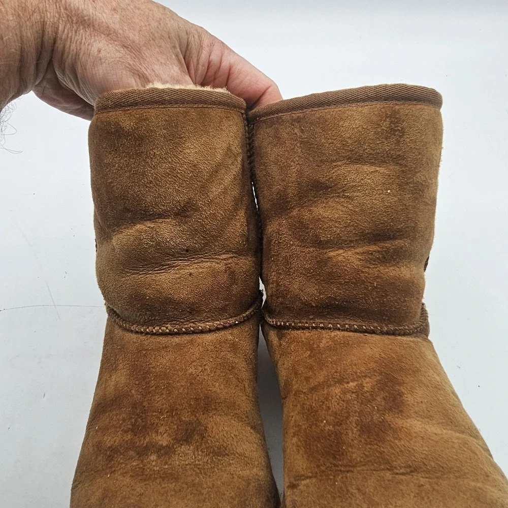 UGG Australia Boots KIDS Size 3 Brown Classic Short Shearling Suede Winter 5251